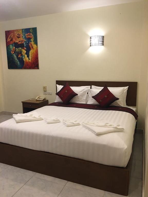 Db Residence Patong Экстерьер фото